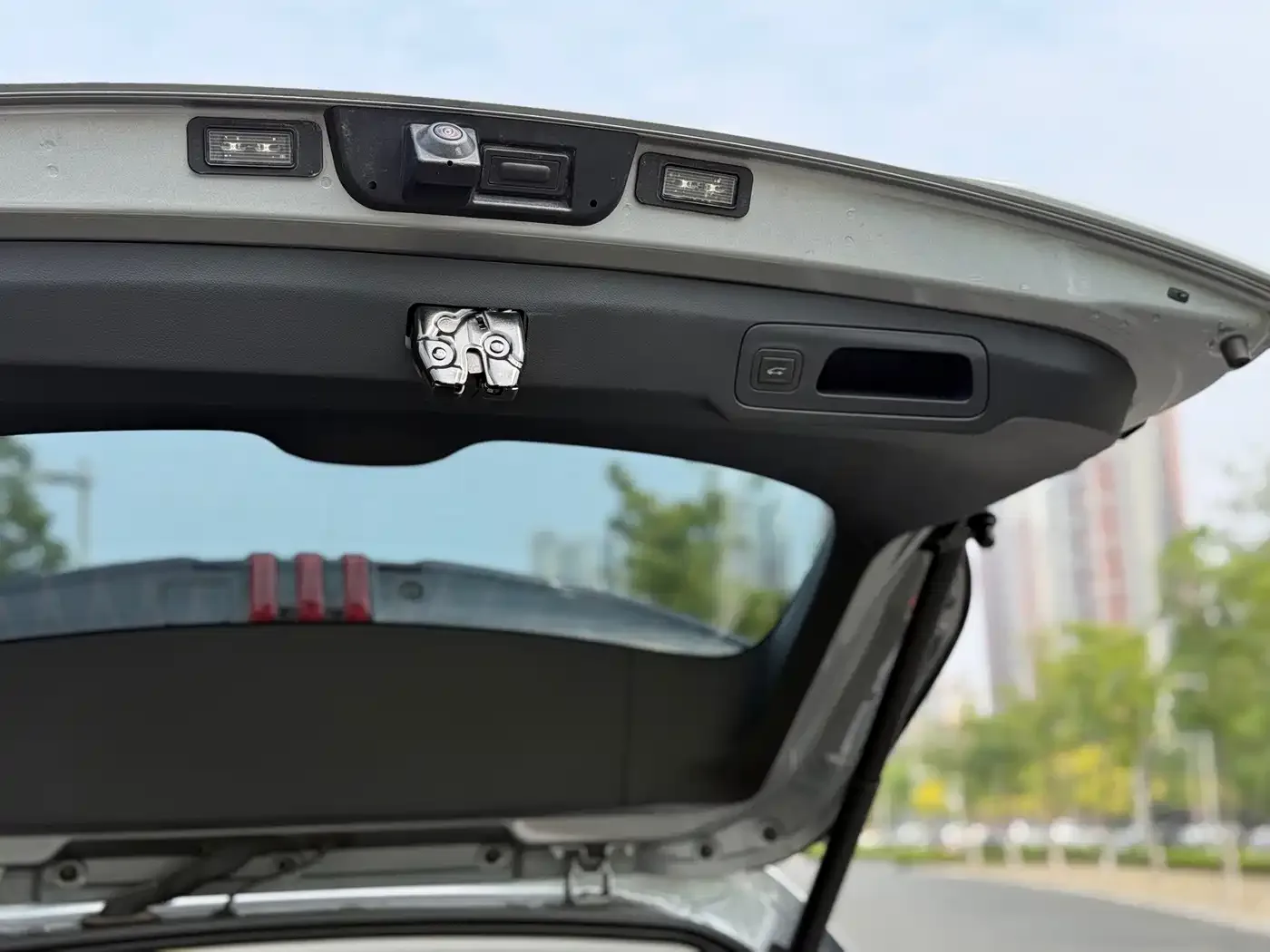 Buick Buick E5 2024 Model Premium Standard Range Audio-Visual Edition — Фото автомобиля 12