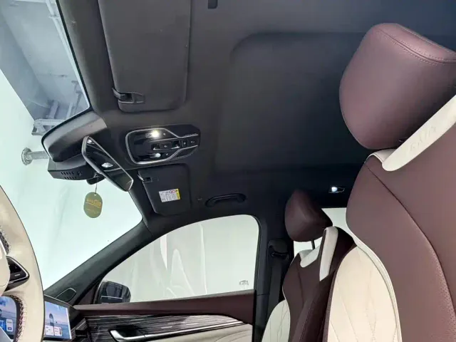 Geely Xingyue L — Фото автомобиля 15