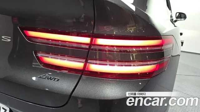 Genesis GV80 — Фото автомобиля 20