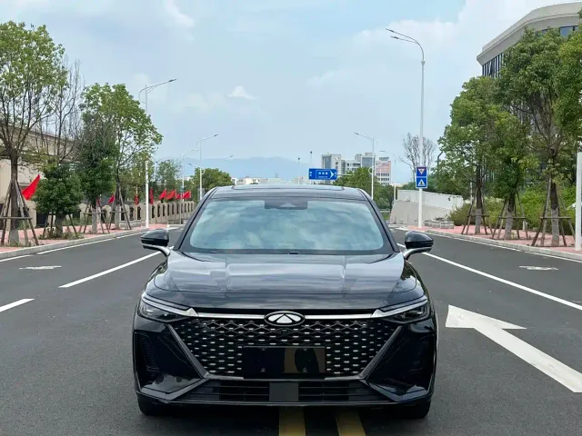 Chery Fulwin A8 — Фото автомобиля 2