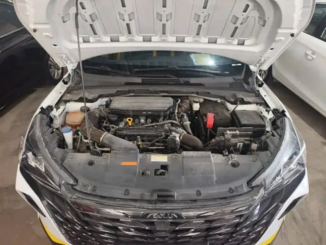 Dongfeng Yixuan — Фото автомобиля 19