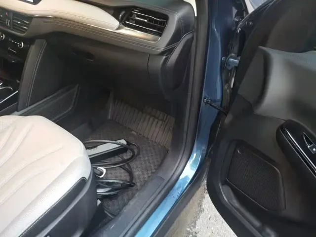Ford Escape — Фото автомобиля 16