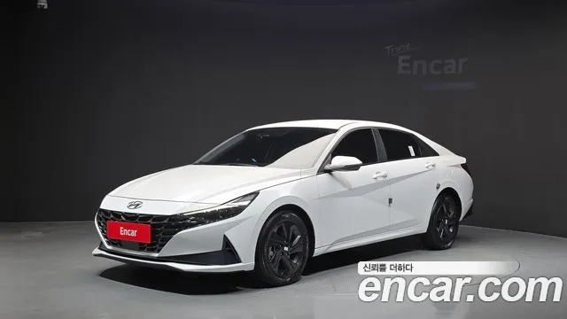 Фотография автомобиля — Hyundai Avante CN7