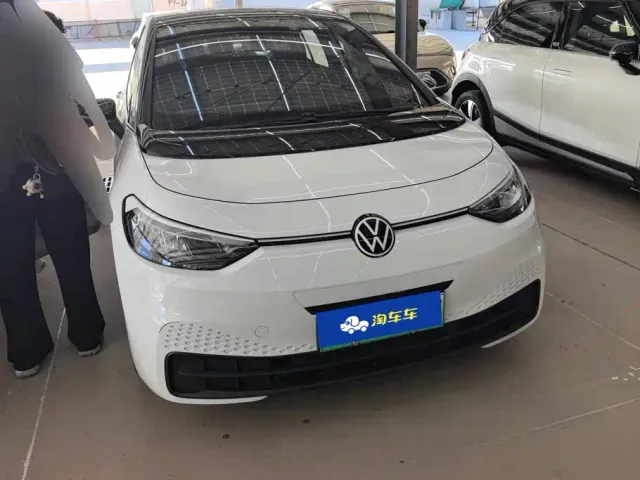 Volkswagen ID.3 — Фото автомобиля 2