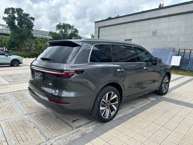 Li Auto ONE — Фото автомобиля 13