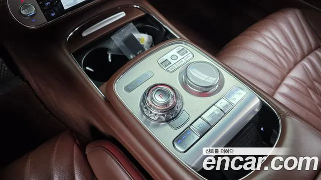 Genesis G90 Бензин 3.5 турбо AWD — Фото автомобиля 9
