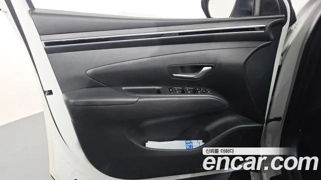 Hyundai Tucson Tucson (NX4) Бензин 1.6 турбо 2WD — Фото автомобиля 3