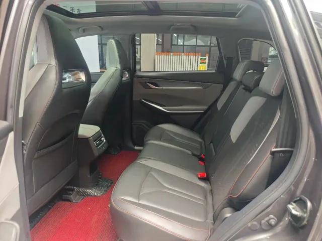 Changan CS75 Plus — Фото автомобиля 9