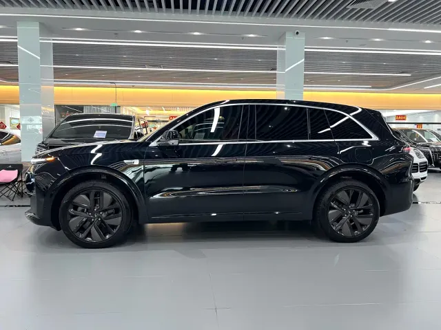 Li Auto L6 — Фото автомобиля 3