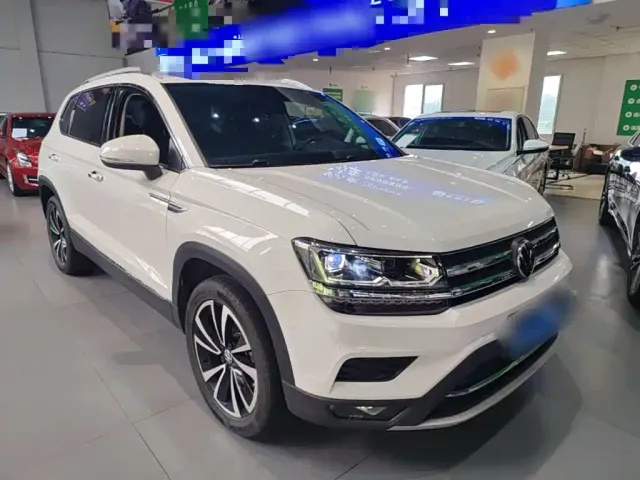 Volkswagen Tharu — Фото автомобиля 3
