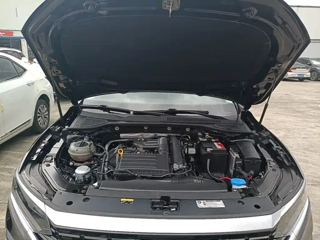 Volkswagen Passat — Фото автомобиля 15
