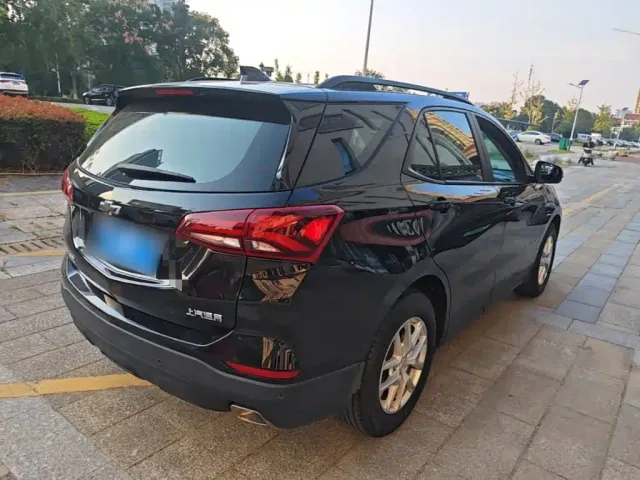 Chevrolet Equinox — Фото автомобиля 6