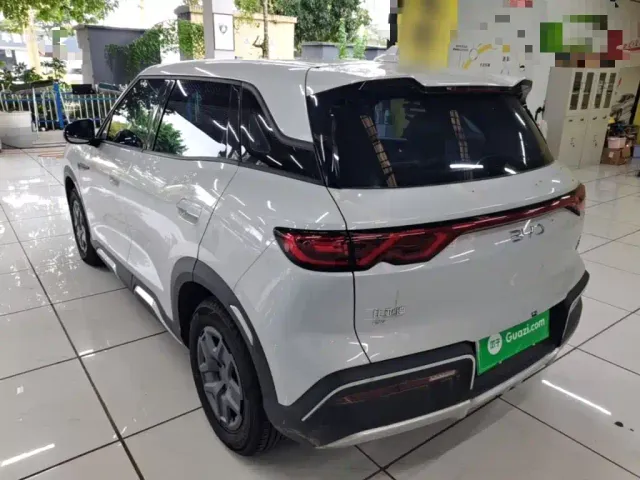 BYD Yuan UP — Фото автомобиля 4