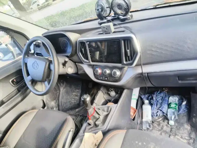 Changan Ruixing M80 — Фото автомобиля 12