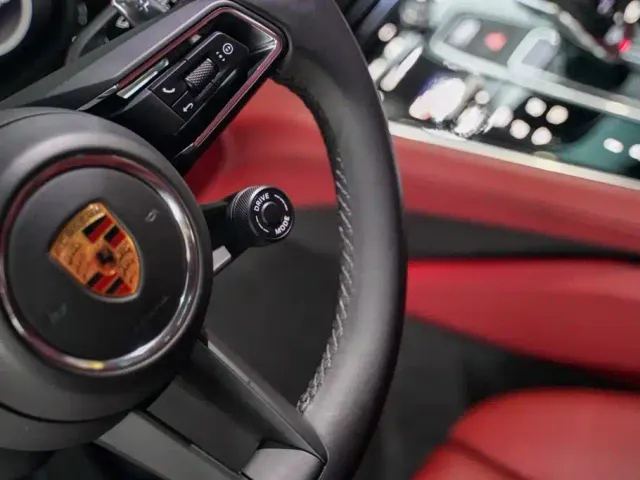 Porsche Panamera — Фото автомобиля 11