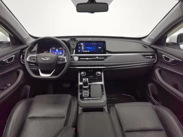 Chery Tiggo 8 — Фото автомобиля 5