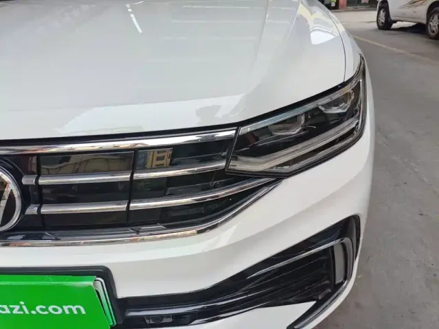 Volkswagen Tiguan L PHEV — Фото автомобиля 23
