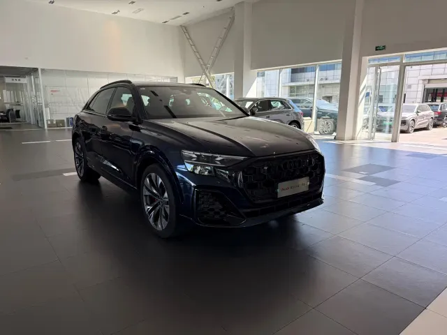Audi Q8 — Фото автомобиля 2