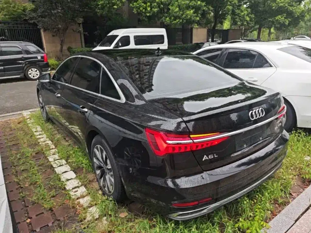 Audi A6L — Фото автомобиля 4