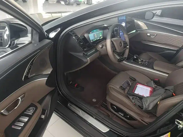 BYD Han — Фото автомобиля 15