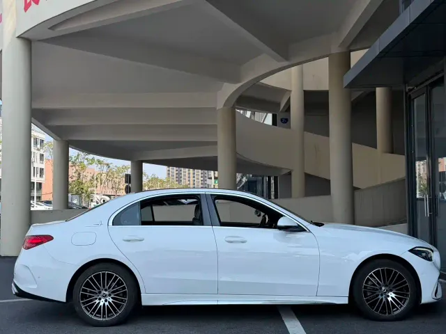 Mercedes-Benz C-Class — Фото автомобиля 11