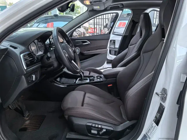 BMW 1 Series — Фото автомобиля 5