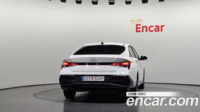 Hyundai AVANTE Smart — Фото автомобиля 4