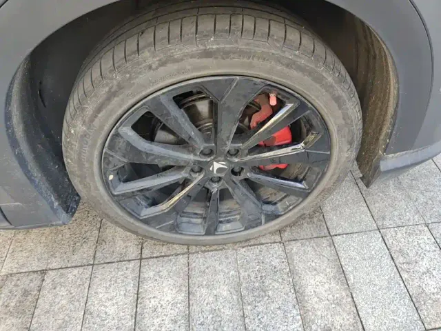 Arcfox Alpha T5 — Фото автомобиля 8