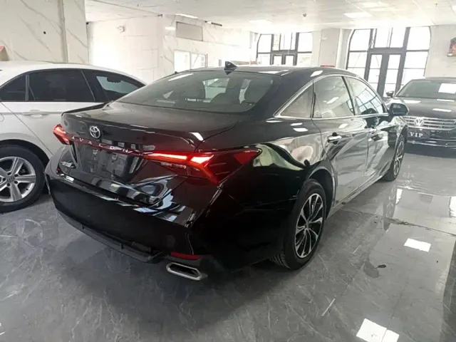 Toyota Avalon — Фото автомобиля 6