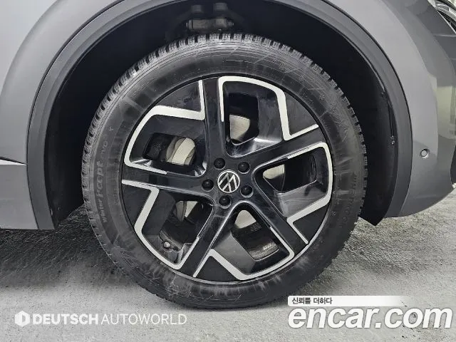 Volkswagen Touareg Touareg 3 поколение 3.0 TDI Prestige — Фото автомобиля 5