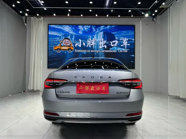 Skoda Superb — Фото автомобиля 5