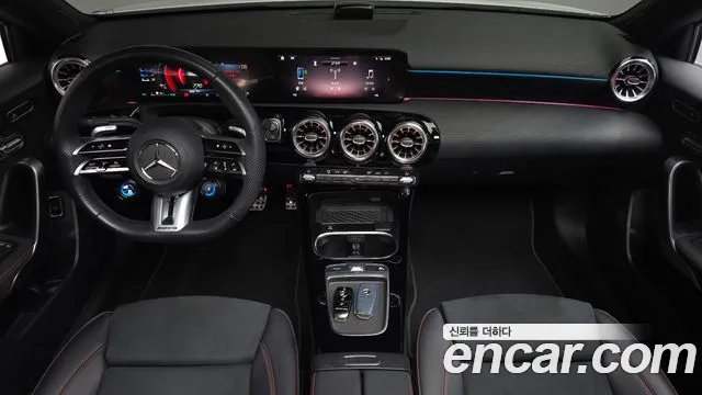 Mercedes-Benz A-Class — Фото автомобиля 6