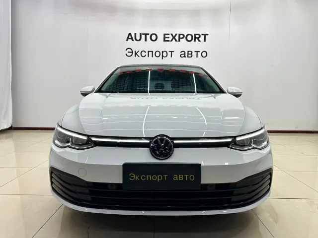Volkswagen Golf — Фото автомобиля 2
