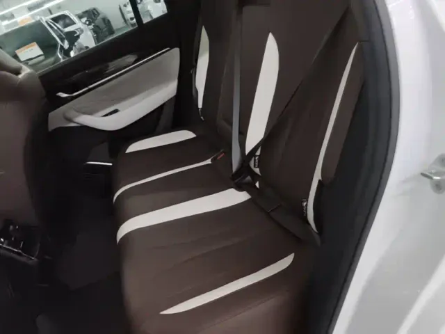 Geely Xingyue L — Фото автомобиля 16