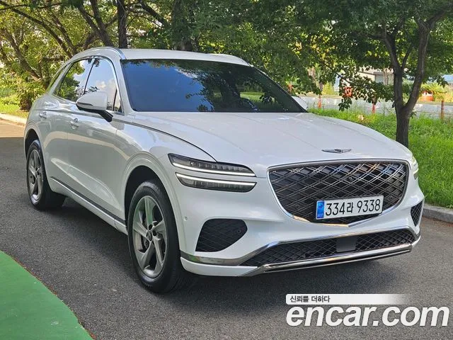 Genesis GV70 2.5T Бензин AWD — Фото автомобиля 3
