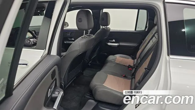 Mercedes-Benz EQB X243 — Фото автомобиля 12