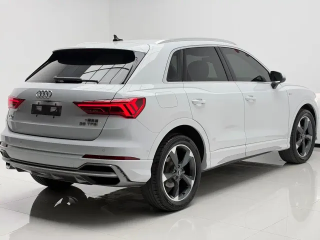 Audi Q3 — Фото автомобиля 4