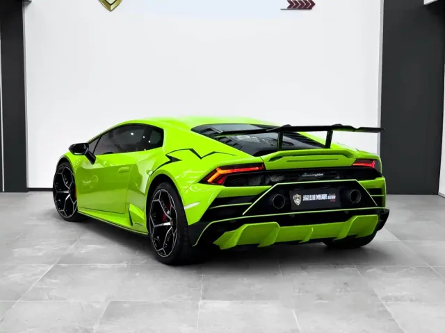 Lamborghini Huracan — Фото автомобиля 8