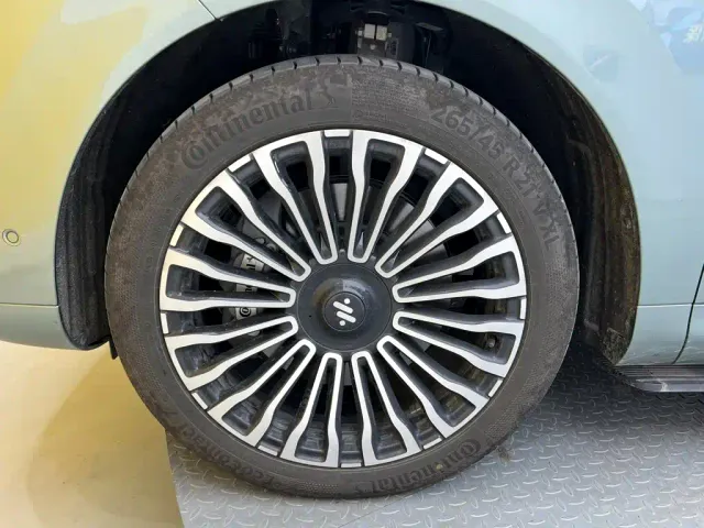 IM Motors LS8 — Фото автомобиля 6