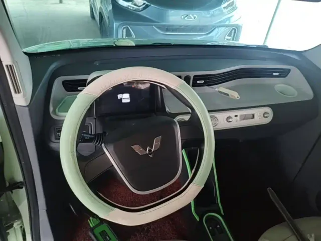 Wuling Hongguang Mini EV — Фото автомобиля 9