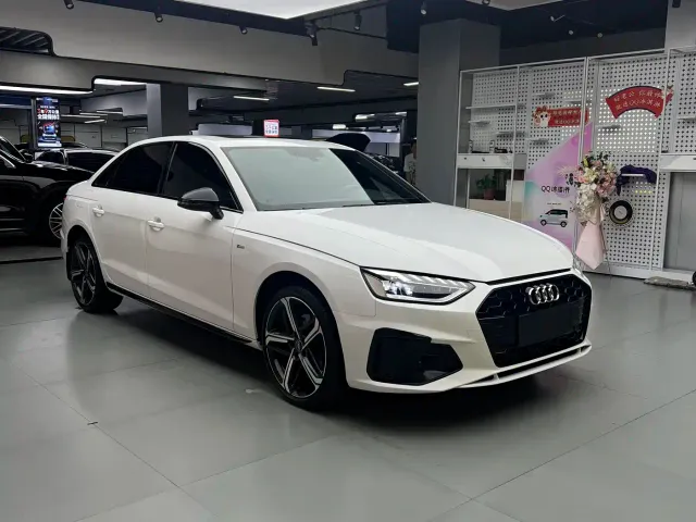 Audi A4L — Фото автомобиля 3