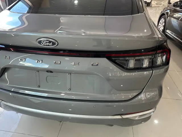 Ford Mondeo — Фото автомобиля 12