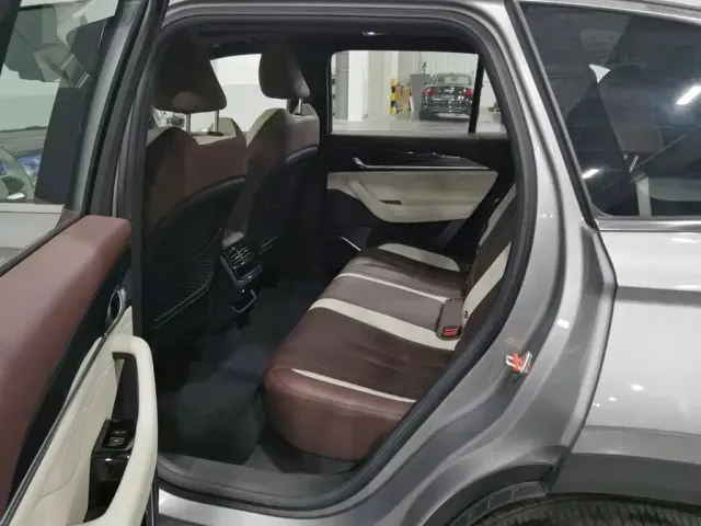 Geely Xingyue L — Фото автомобиля 15