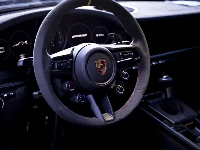 Porsche 911 — Фото автомобиля 2