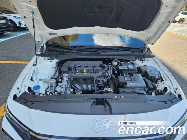 Hyundai Avante CN7 — Фото автомобиля 7