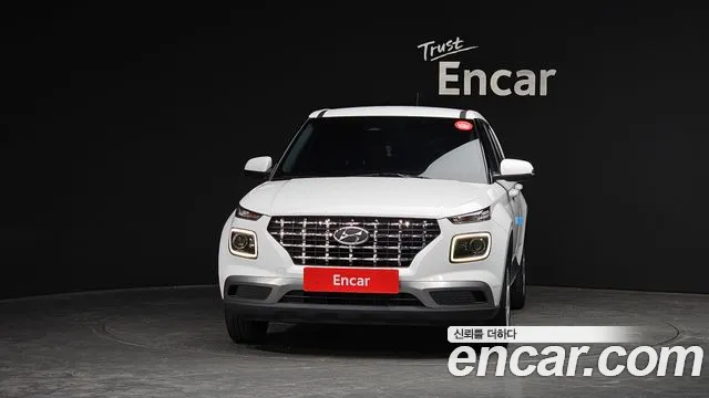 Hyundai Venue — Фото автомобиля 3