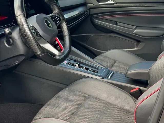 Volkswagen Golf GTI — Фото автомобиля 11