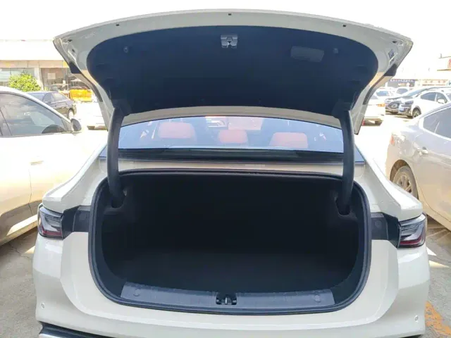 BYD Seal 06 — Фото автомобиля 18