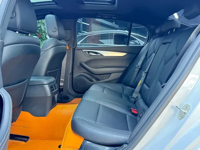 Cadillac CT5 — Фото автомобиля 6