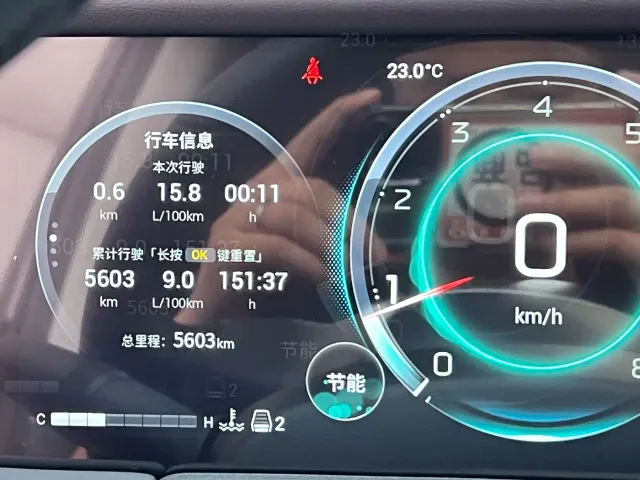 GAC Trumpchi M8 — Фото автомобиля 15
